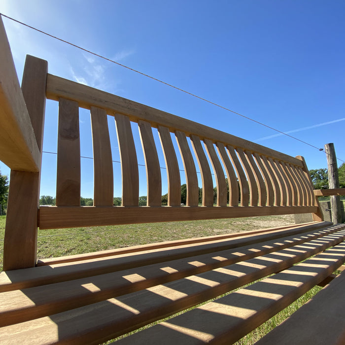 Gartenbank aus Teakholz, 3 Beine (210 x 91 cm), Dordogne – 5 cm Beinstärke