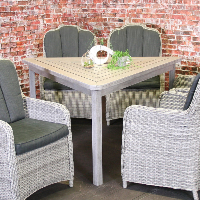 Table de jardin triangulaire Farlito | Bois dur méranti