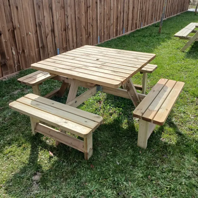 Vierkante picknicktafel KING® 200 × 200 cm